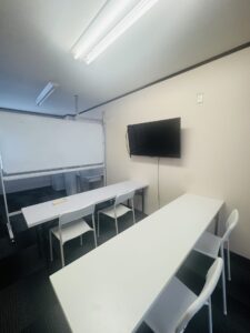 市駅前スタジオ　座学スペース